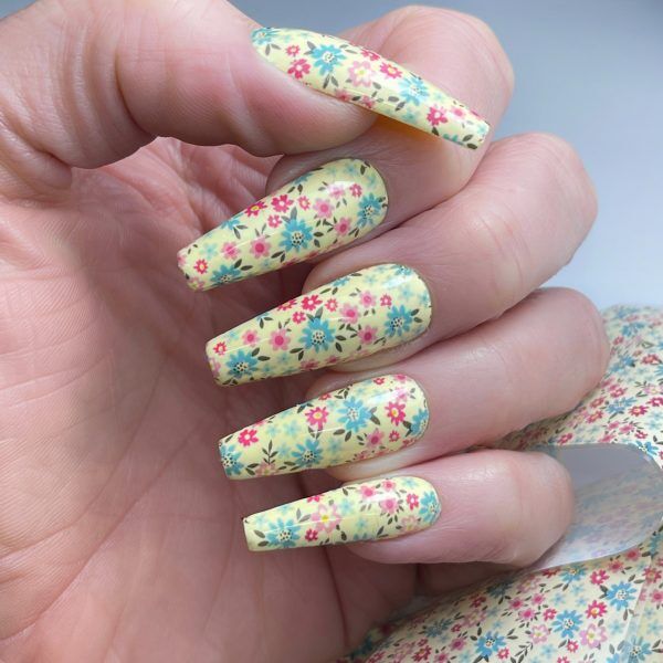 floral blanket nails