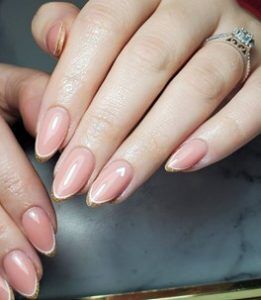 gold tipped wedding nails using Lecenté foil
